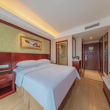 Yichang Vienna Hotel Wanda Branch Exteriér fotografie