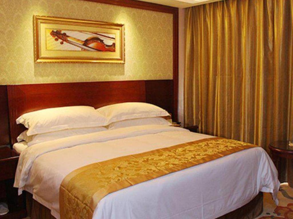 Yichang Vienna Hotel Wanda Branch Exteriér fotografie