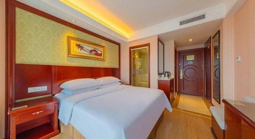 Yichang Vienna Hotel Wanda Branch Exteriér fotografie