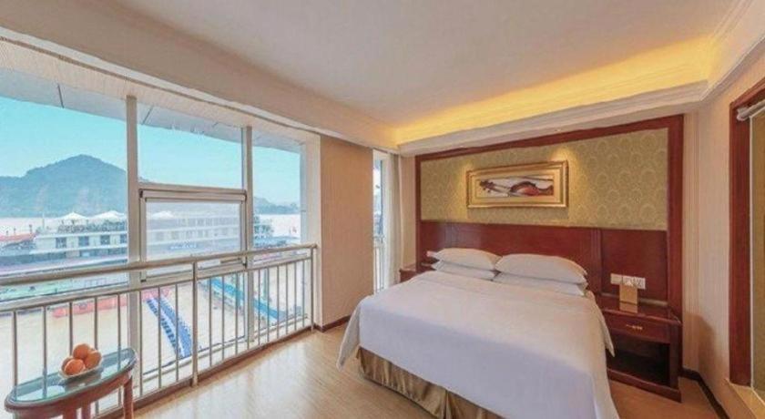 Yichang Vienna Hotel Wanda Branch Exteriér fotografie